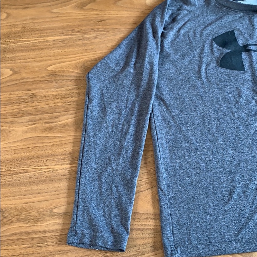 EUC Boys Heat Gear Under Armour Shirt YL - Picture 5 of 7